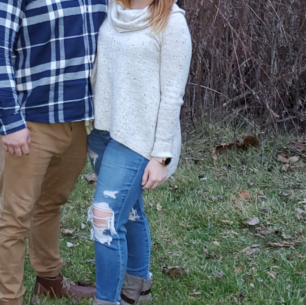 High-Low Sweater - Picture 3 of 3